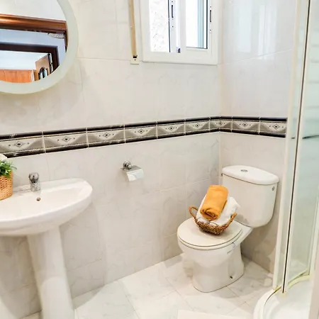 Claudia By Hello Homes Vila