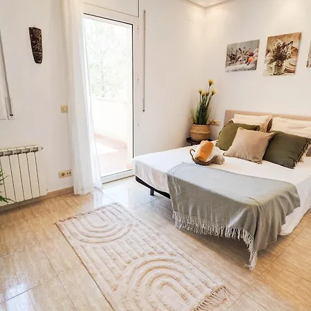 Claudia By Hello Homes Sitges