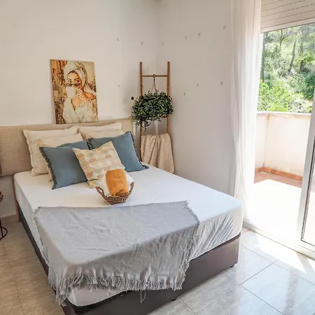 Claudia By Hello Homes Sitges