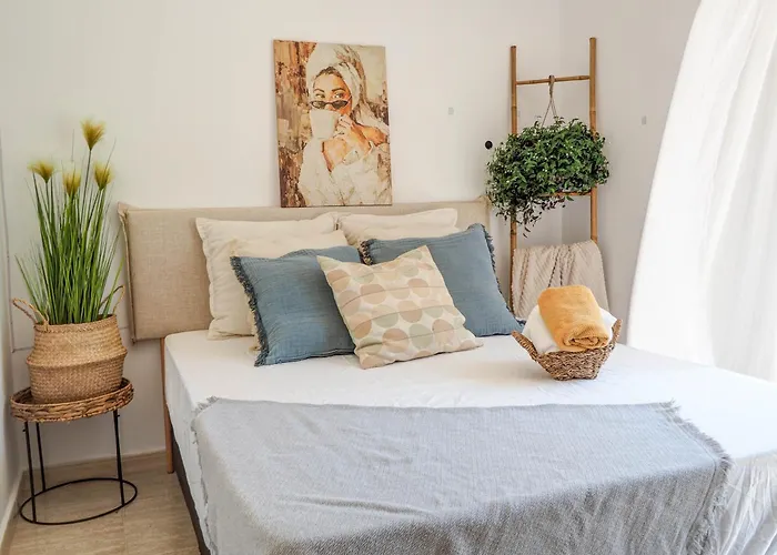 Claudia By Hello Homes * 시체스